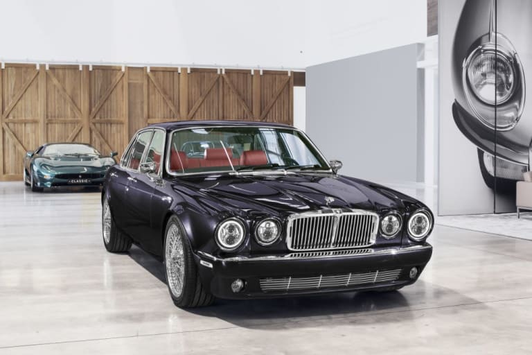 Jaguar-XJ6-Greatest-Hits-02.jpeg