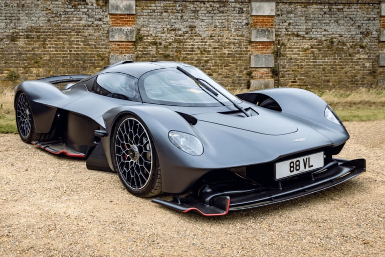 Une Aston Martin Valkyrie à 5 millions d’euros… avec 0 km au compteur !