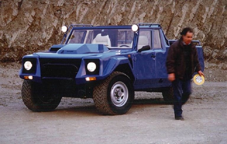 Les drôles de Lamborghini LM002 de Salvatore Diomante !