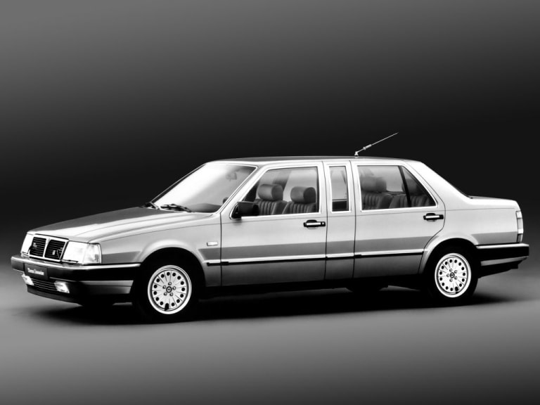 Lancia Thema Limousine : se la jouer "président du Conseil"