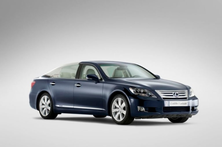 Lexus LS 600h L : cadeau de mariage princier !