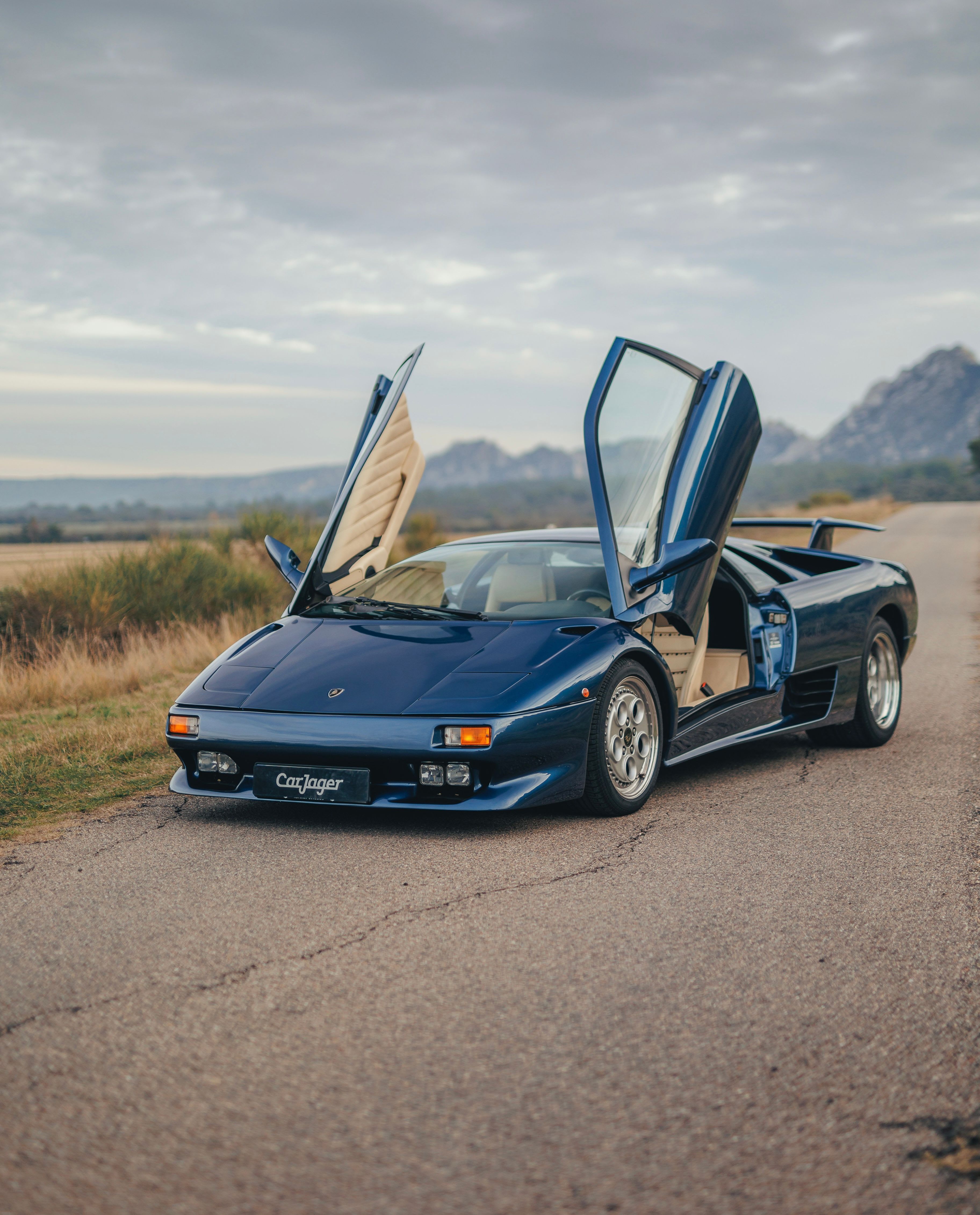 Ils vendent une Lamborghini sans savoir qu'elle est unique au monde... Ils la rachètent dès qu'ils découvrent la vérité