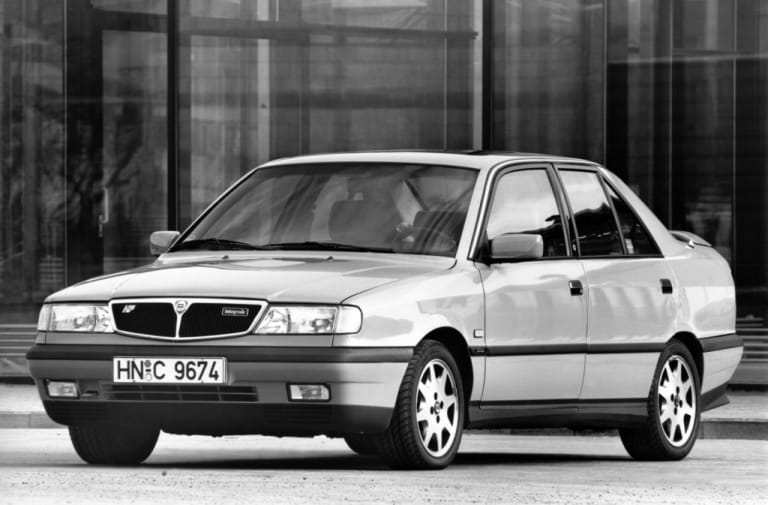 Lancia-Dedra-Integrale-Turbo-05.jpeg