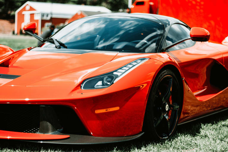 Sans voiture et sans clé… il vend quand même une Ferrari à plusieurs millions