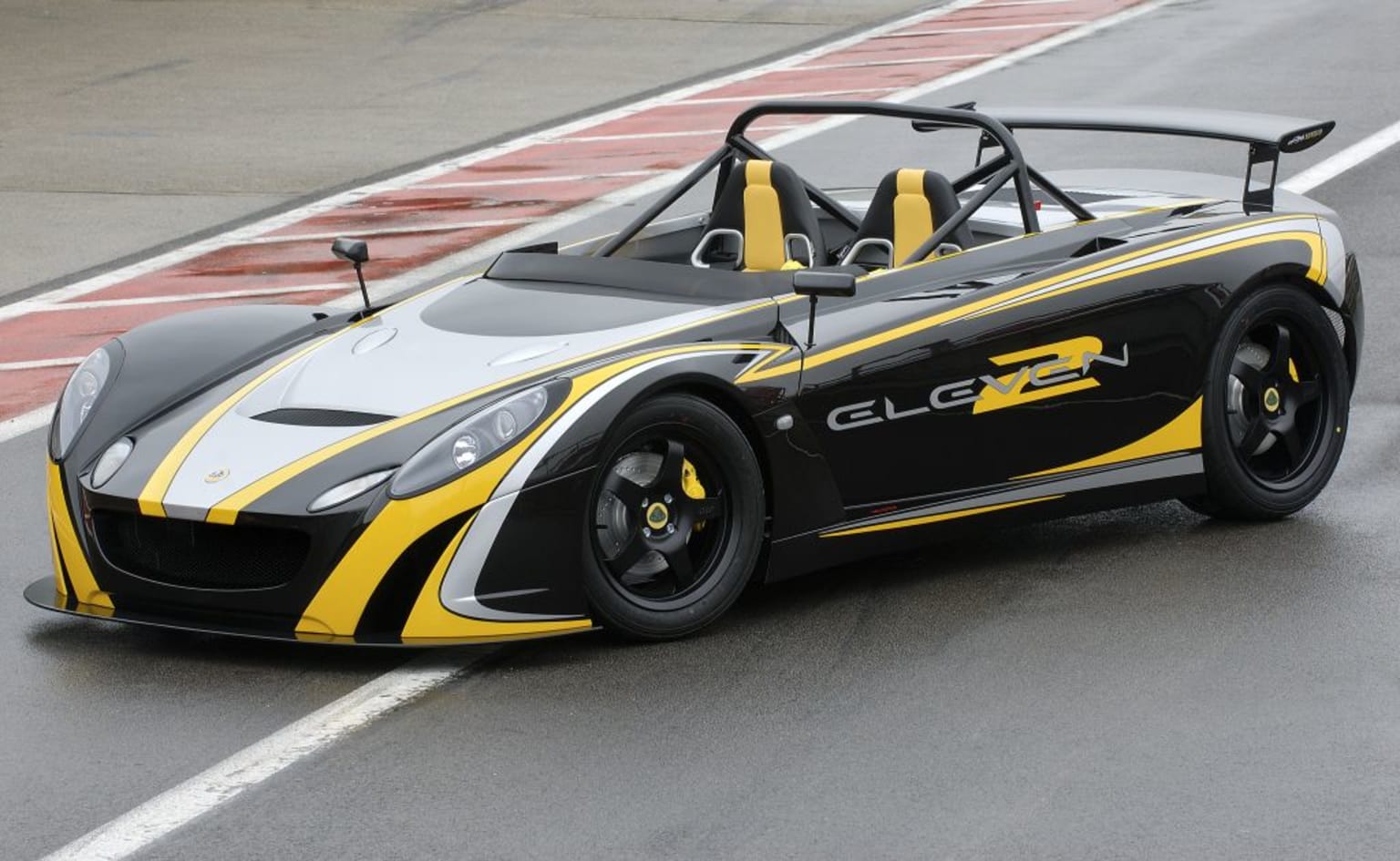Lotus-2-Eleven : une voiture de dingue