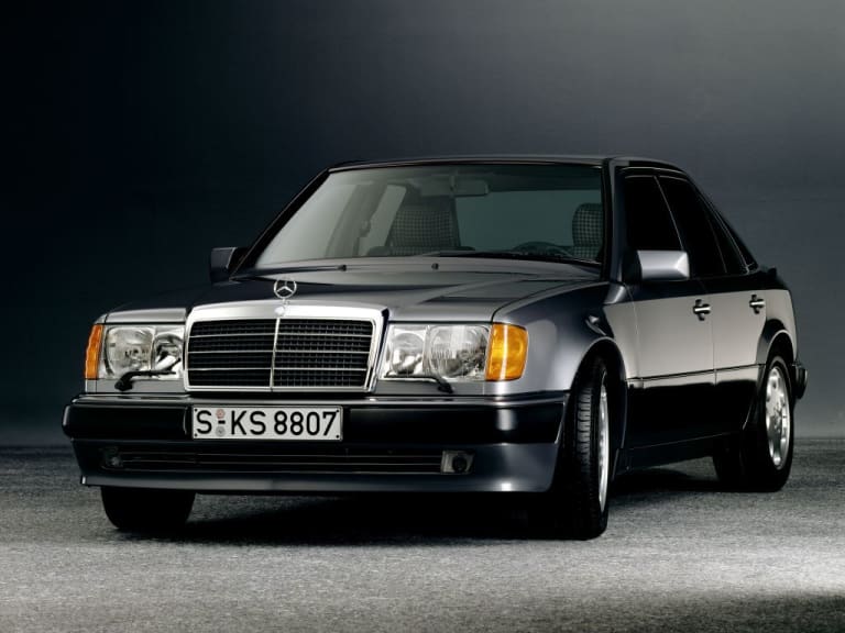 Mercedes E 500 : la première berline de Porsche