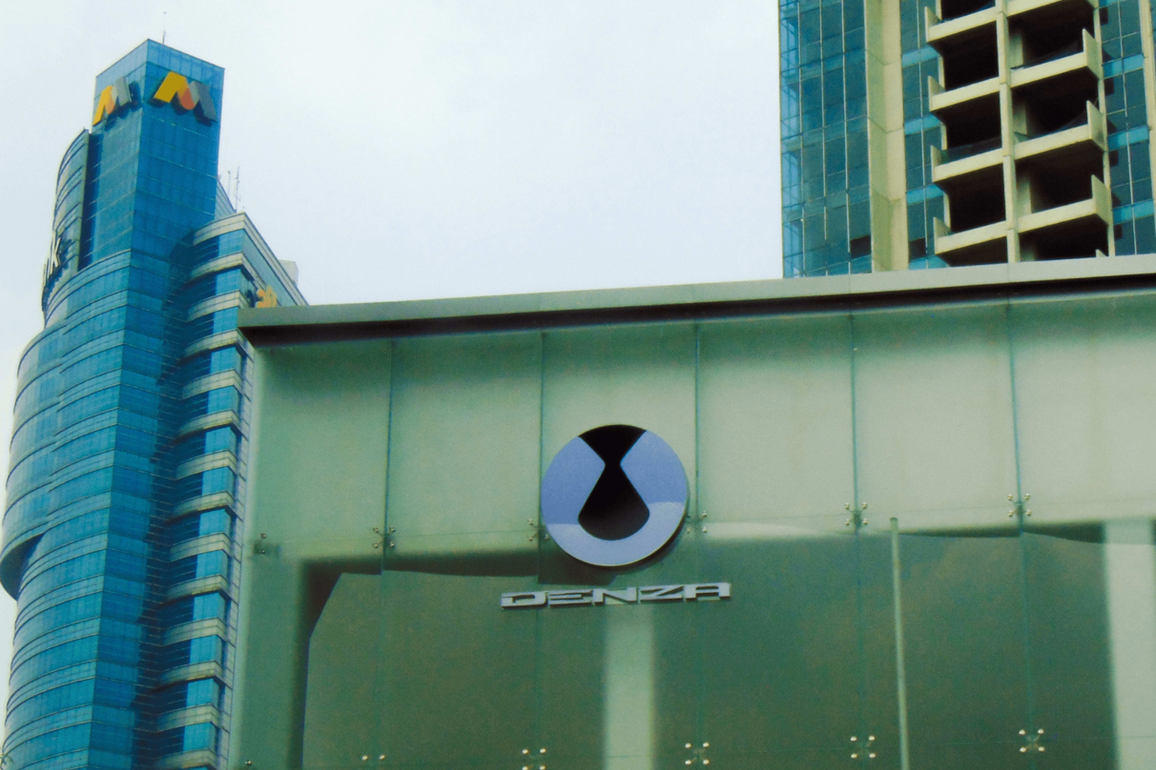 Personne ne l'a vue venir : cette supercar de 1 000 ch vient du constructeur le moins attendu