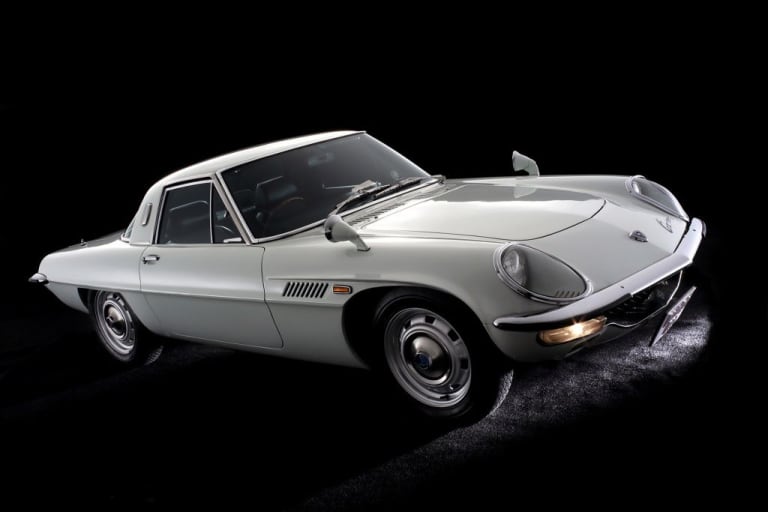Mazda-Cosmo-110S-S2-11.jpeg