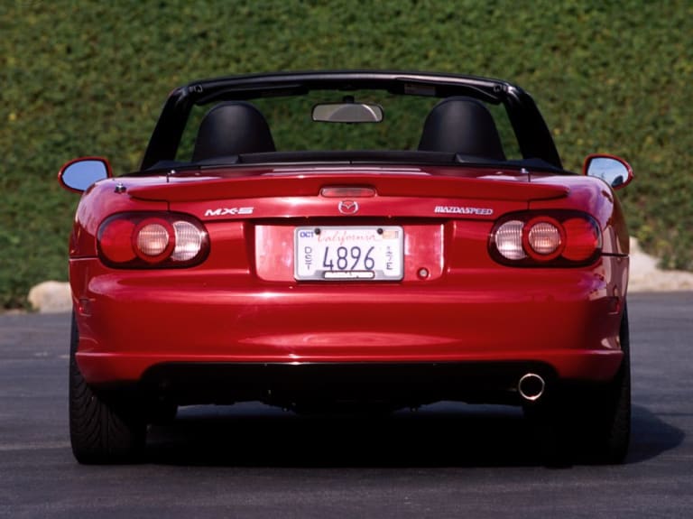 mazda mx5 rouge arrière