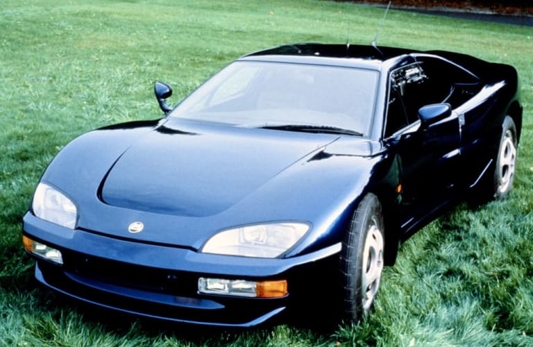 Mega Track : supercar hors-norme taillée pour le désert