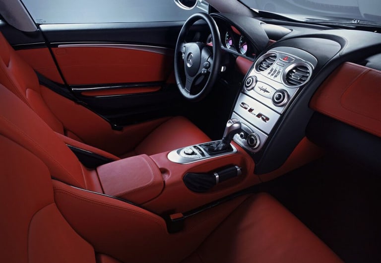 Mercedes-Benz-SLR_McLaren-2004-1024-95-aspect-ratio-1024-706.jpg