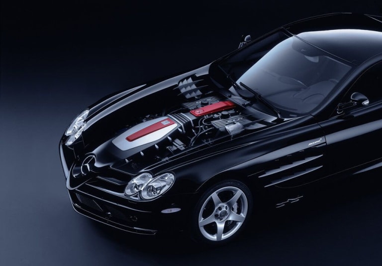 Mercedes-Benz-SLR_McLaren-2004-1024-c3-aspect-ratio-1024-712.jpg