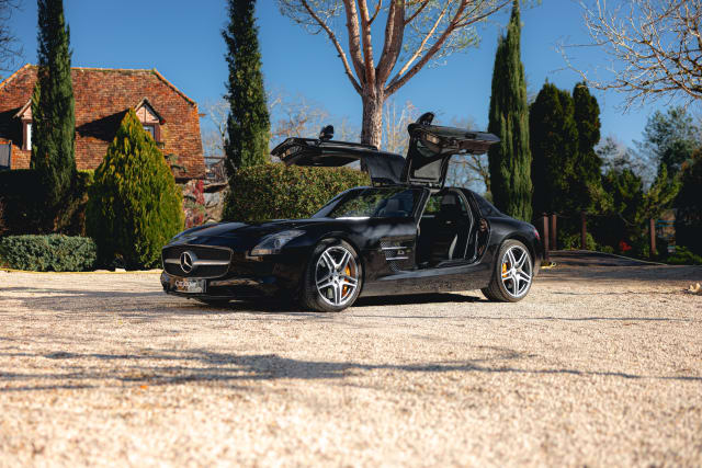 Photo Mercedes-Benz SLS AMG 2010