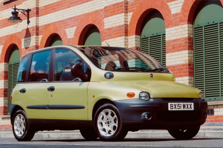 La Fiat Multipla n'est pas moche, elle n'a pas un physique facile !