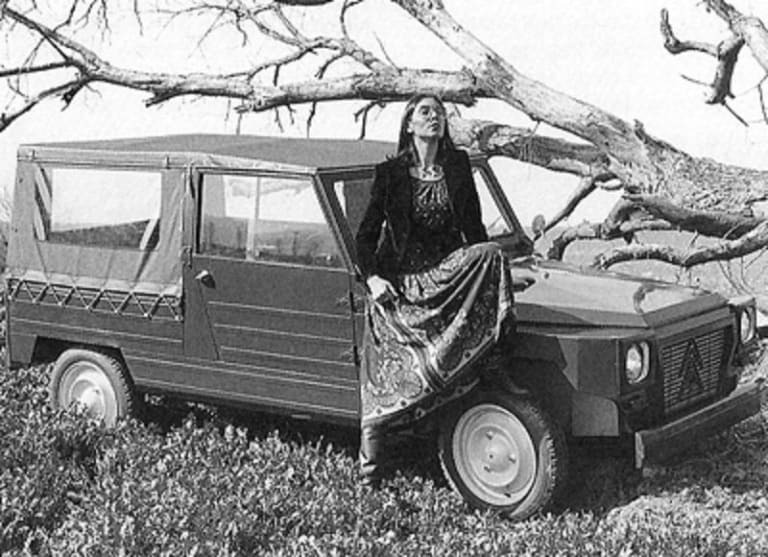 Namco Pony : Méhari à la grecque