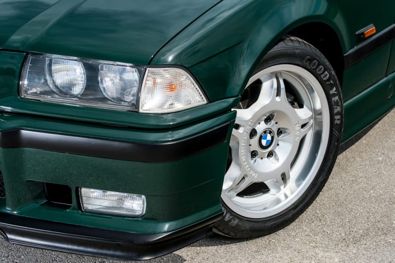 P90215410_highRes_e36-bmw-m3-gt-04-201-scaled.jpg