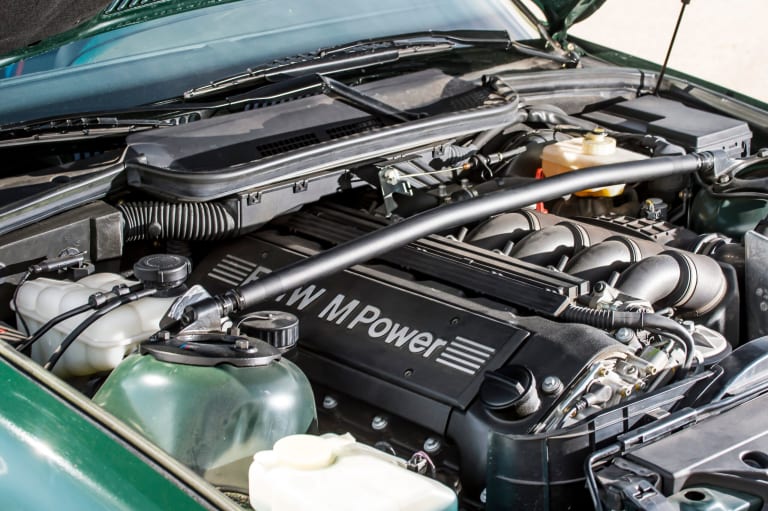 P90215414_highRes_e36-bmw-m3-gt-04-201-scaled.jpg