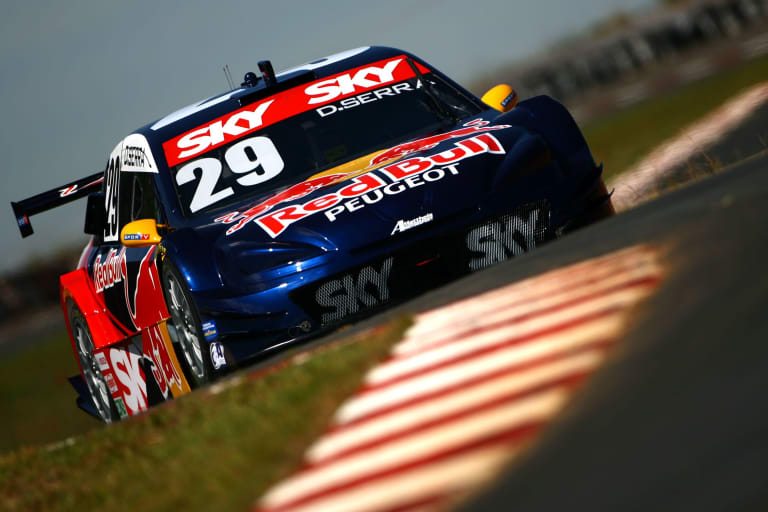 Peugeot 408 V8 "Stock Car" : le rêve brésilien !