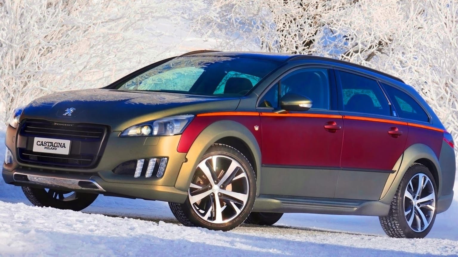 Peugeot 508 RXH Hybrid4 Castagna: break français et haute couture italienne !