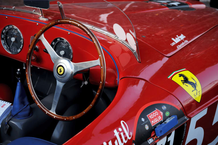 48 Ferrari oubliées : la vente secrète qui affole déjà les millionnaires