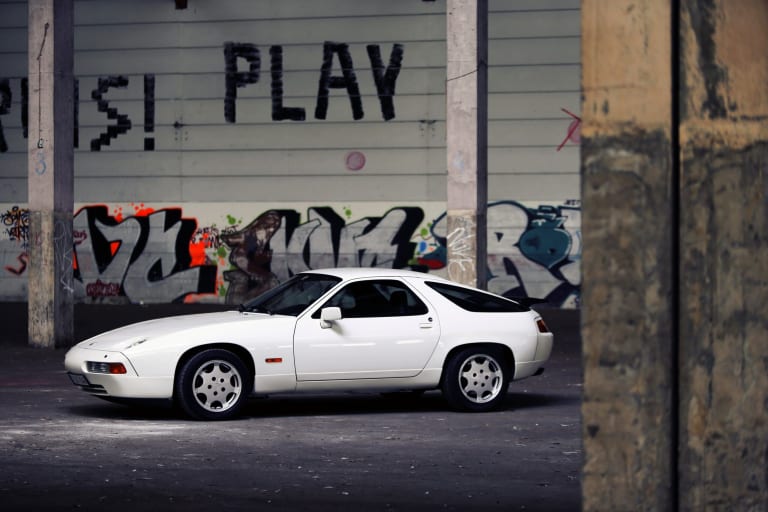 Porsche_928_CS_Prototype_4096x2731-2-scaled.jpg