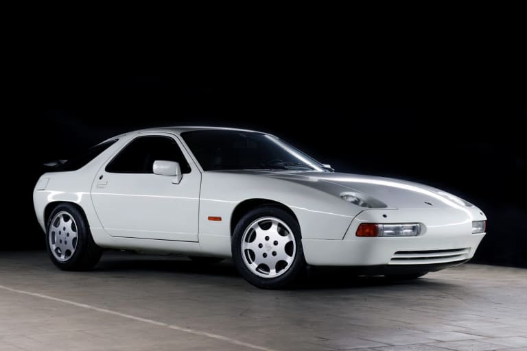 Porsche_928_CS_Prototype_4096x2731-scaled.jpg