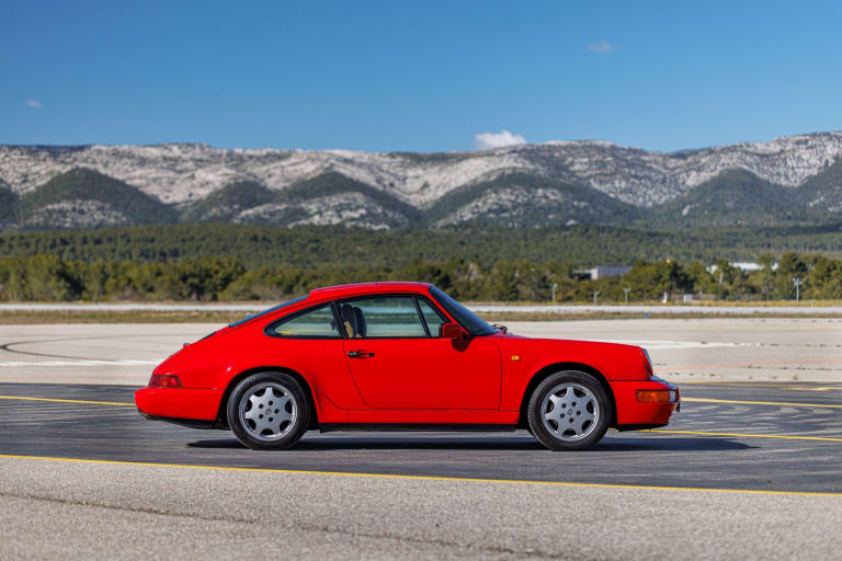 Porsche-964-Carrera-4-4-scaled.jpg
