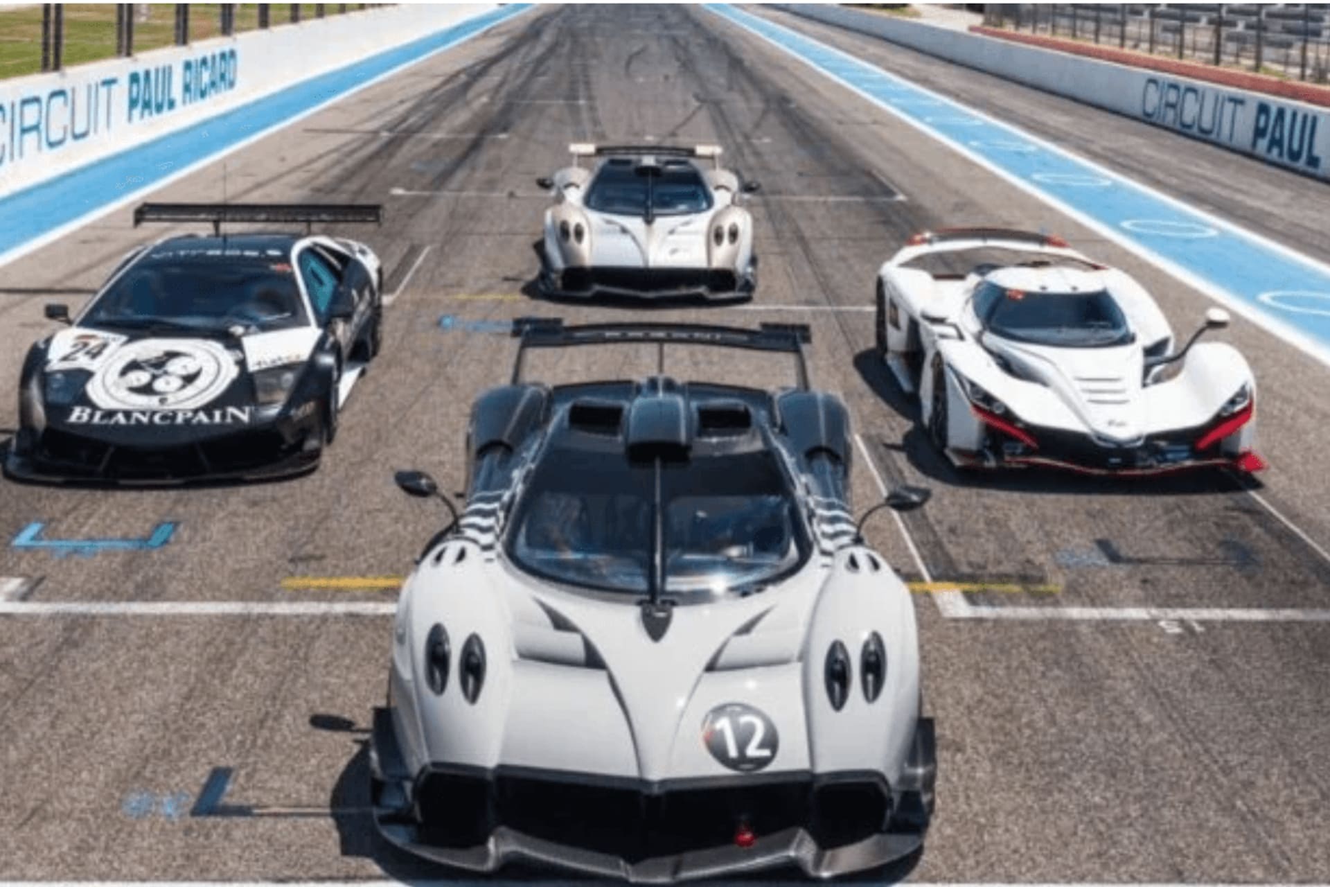 Une vraie voiture de course que l'on peut conduire sur route : voici la Praga Bohema