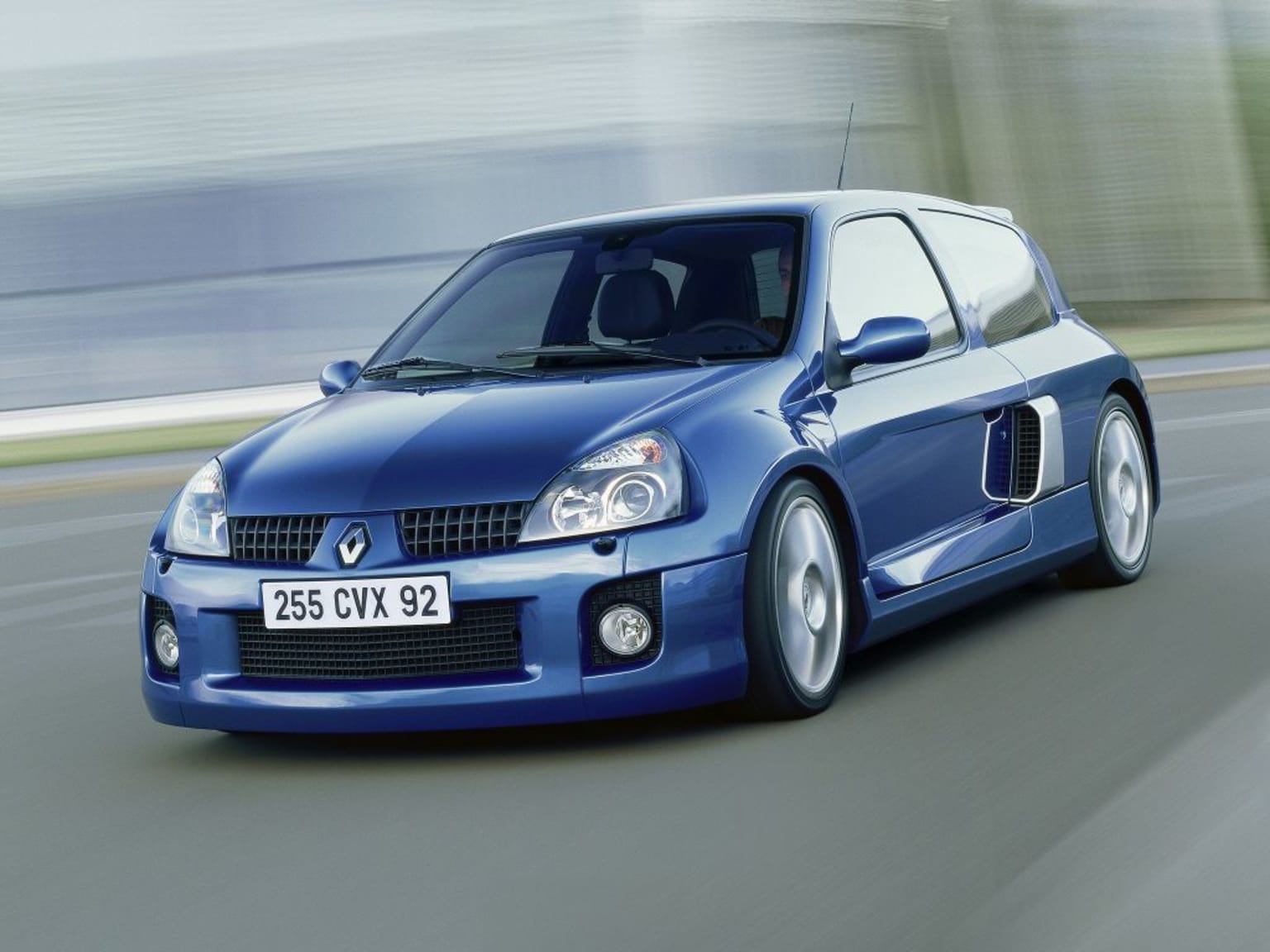 Renault Clio V6 : l'héritière de la R5 Turbo