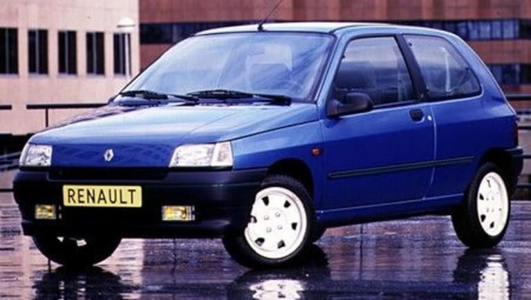 Renault-Clio-1.4-S-1.jpg