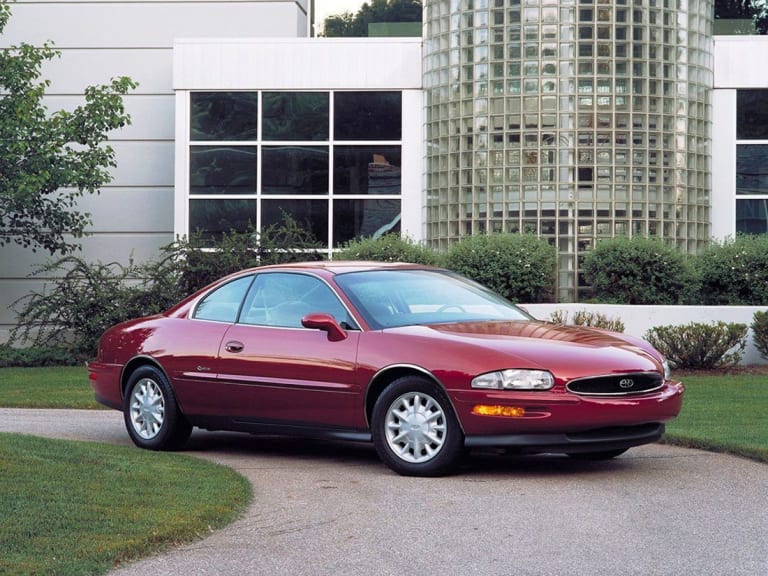 Riviera_1994-1998_1.jpg
