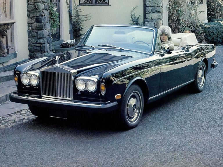 Rolls-Royce-Corniche-06.jpeg
