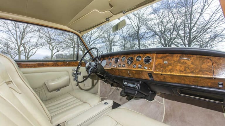 Rolls-Royce-Silver-Shadow-Coupe-1967-169Gallery-bbb88de1-1669968.jpg