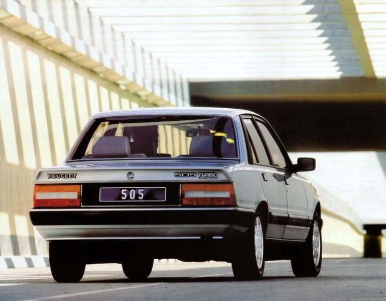 S8-peugeot-505-turbo-1983-1988-une-etonnante-berline-de-sport-des-9-000-eur-738571.jpg