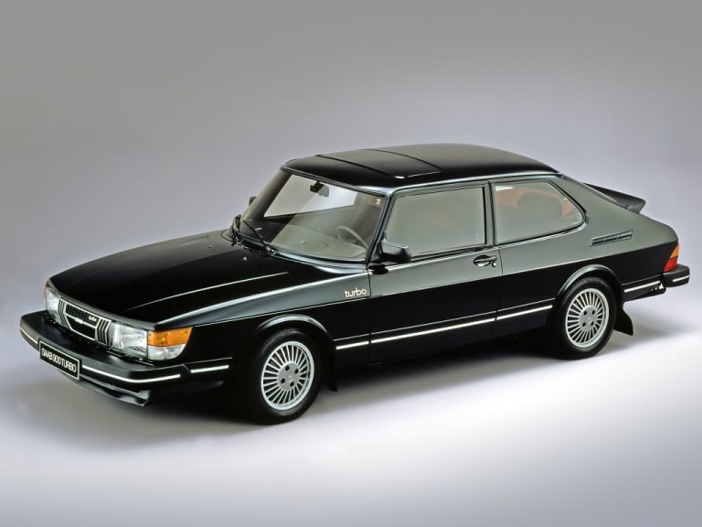 Saab-900-Classic-08.jpeg