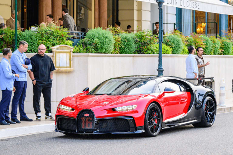 175 000 km au compteur : cette Bugatti à plus de 3 millions d’euros défie toutes les idées reçues