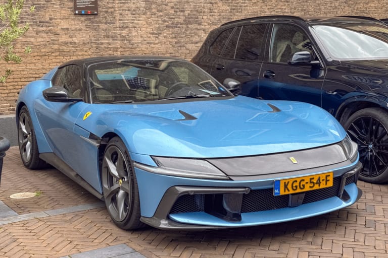 Flashée à 200 km/h : la réplique inattendue des gendarmes devant la Ferrari