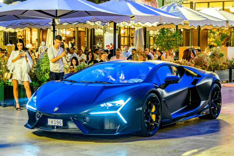 Un YouTubeur a tenté de reconstruire une Revuelto accidentée : voici pourquoi le pari n'a pas payé