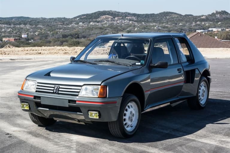 Peugeot 205 T16 kit PTS "Lotus" : le mulet de GM à vendre aux enchères