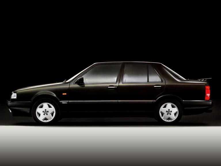 Lancia Thema 8.32 : la si discrète berline Ferrari