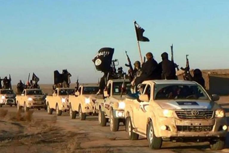 Le faux mystère des 4x4 Toyota de l'Etat Islamique !