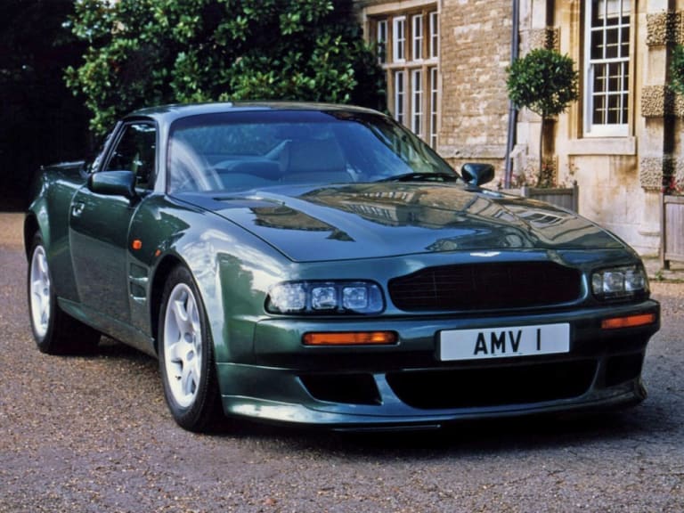 Aston Martin Virage, Volante, Vantage ou V8 : se prendre pour un Lord anglais