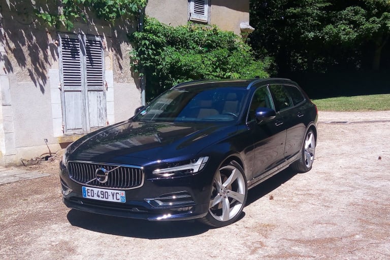 Volvo V90 T6 320 ch : l'autoroutière parfaite