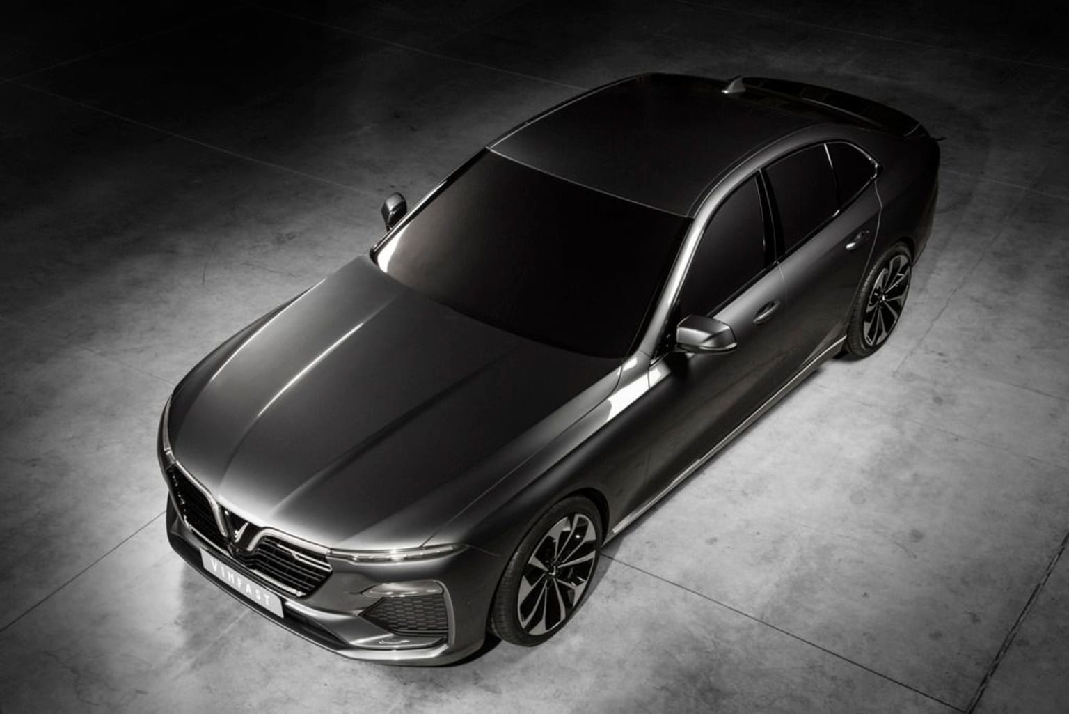Vinfast Lux A et SA 2.0 : des nouilles déshydratées à la berline de luxe