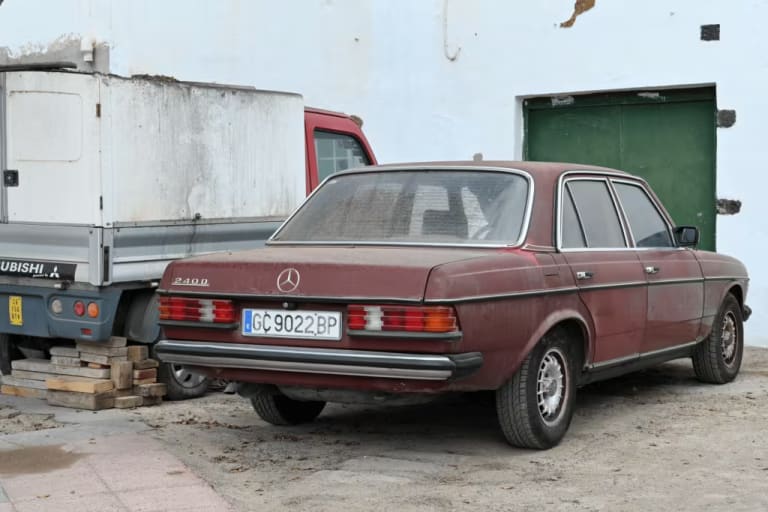 Après 4,5 millions de km avec la même Mercedes, le constructeur lui fait une proposition qu'il ne peut pas refuser