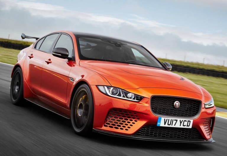 Jaguar XE SV Project 8 : la féline XE prend du muscle