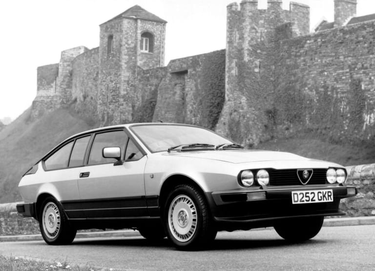 alfa-romeo_gtv_1983_wallpapers_2-aspect-ratio-1600-1155.jpg
