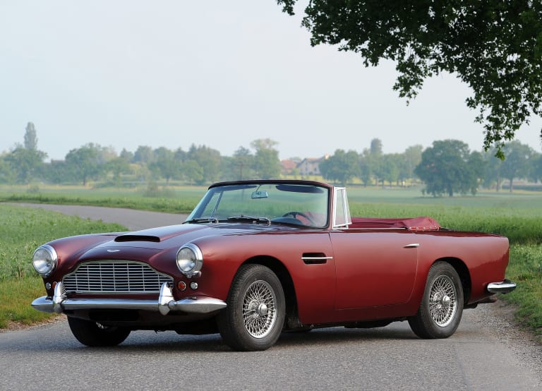 aston-martin_db4_1962_pictures_3-aspect-ratio-2048-1477.jpg