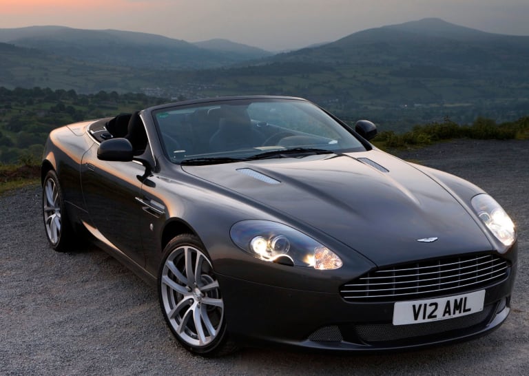 aston-martin_db9_2010_photos_3-aspect-ratio-2048-1457.jpg
