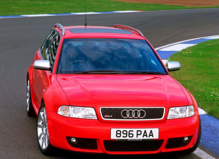 audi_rs4_2000_images_3-aspect-ratio-1600-1161.jpg